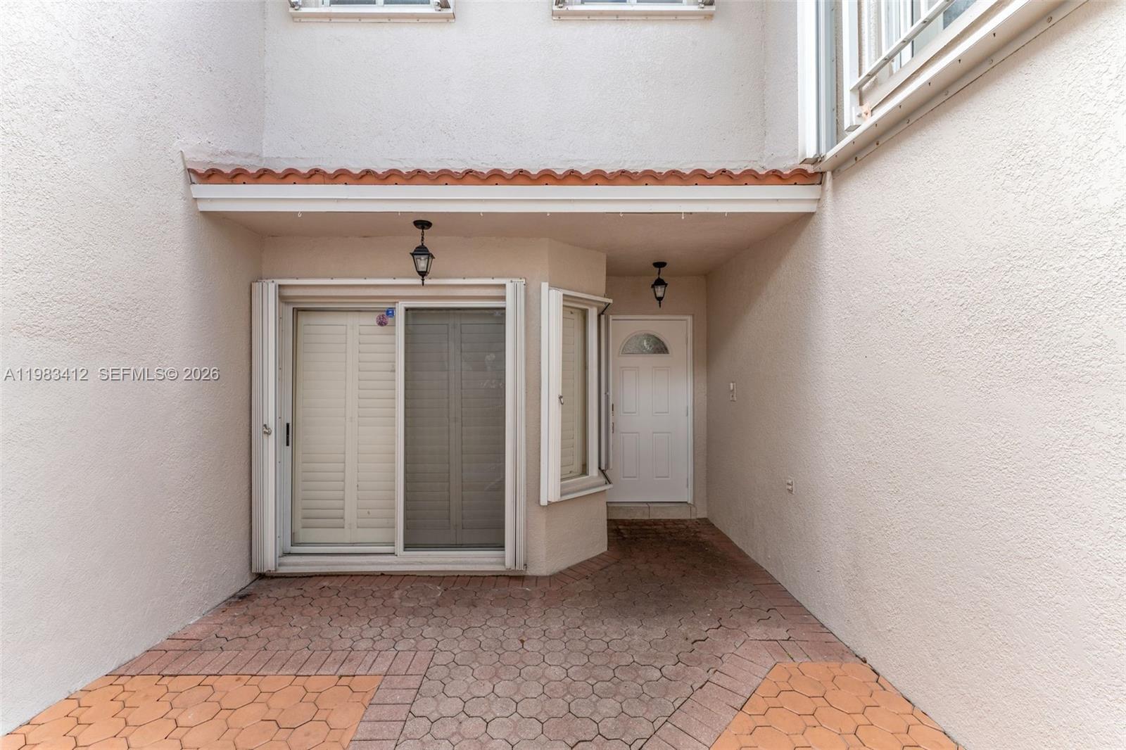 5208 NW 103rd Ave Doral, FL 33178