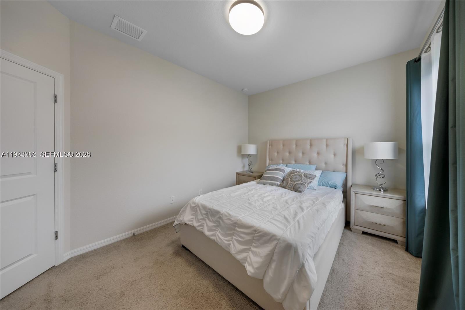 932 Banyan Dr Hollywood, FL 33021