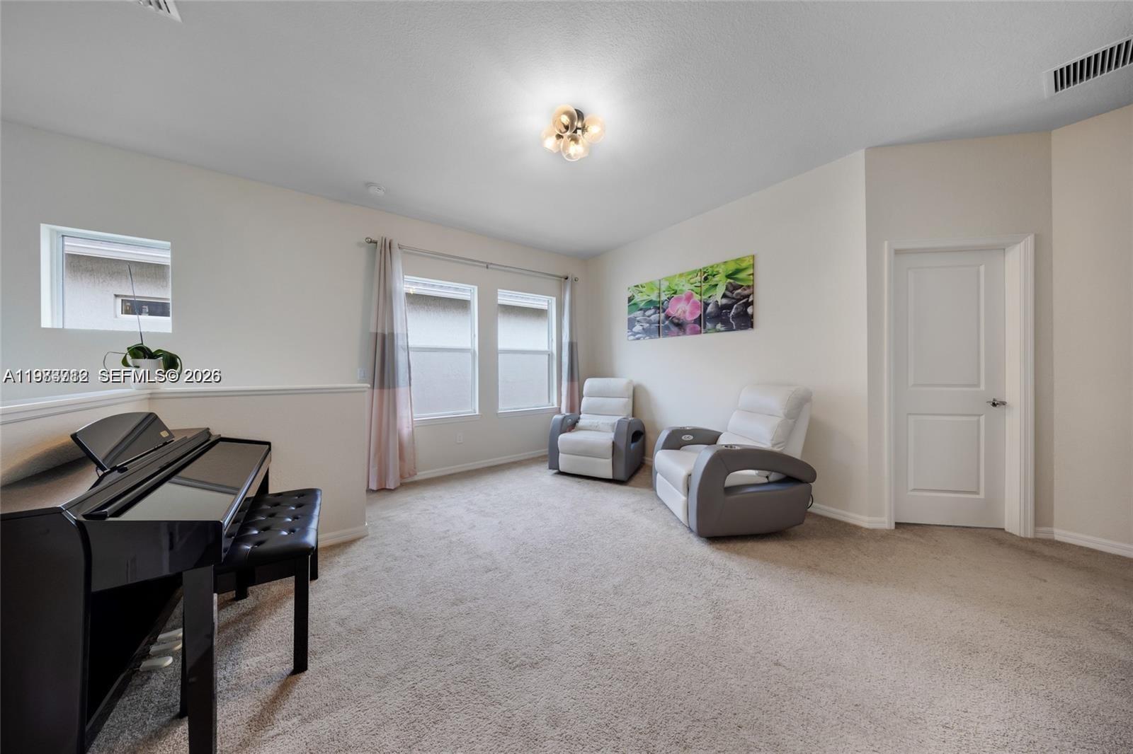 932 Banyan Dr Hollywood, FL 33021