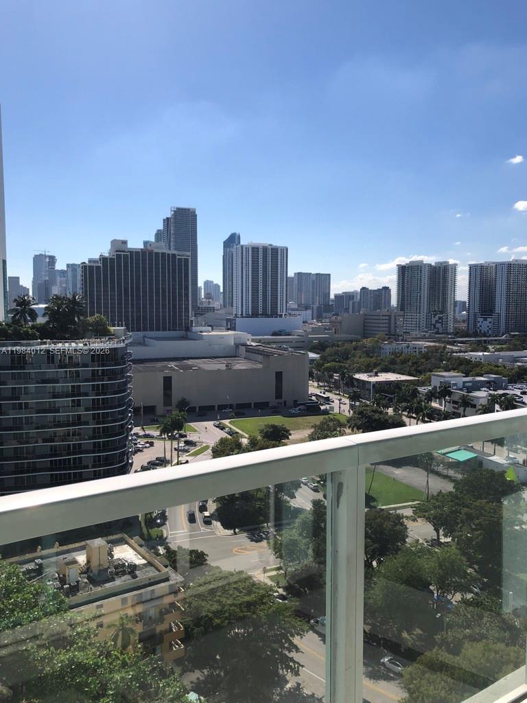 image Quantum on the Bay12