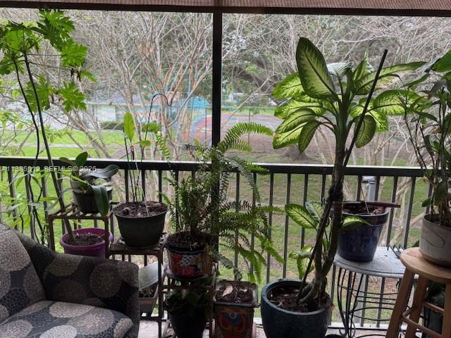 5100 SW 64th Ave #202 Davie, FL 33314