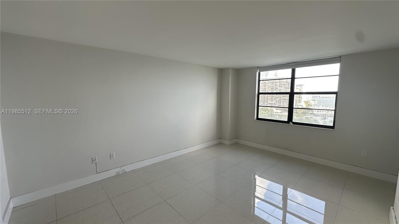 image Brickell Bay Club18