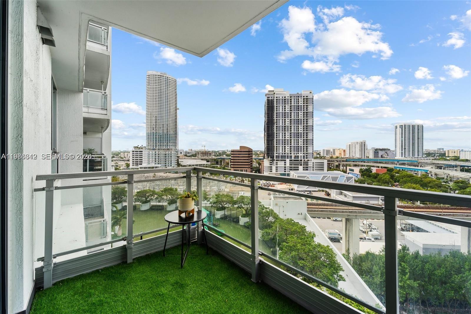 image The Ivy at Riverfront10