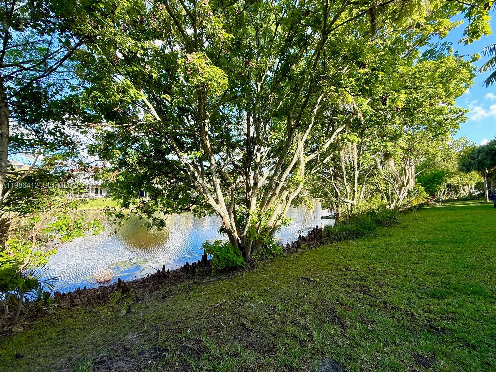 2251 NW 77th Way #102 Pembroke Pines, FL 33024