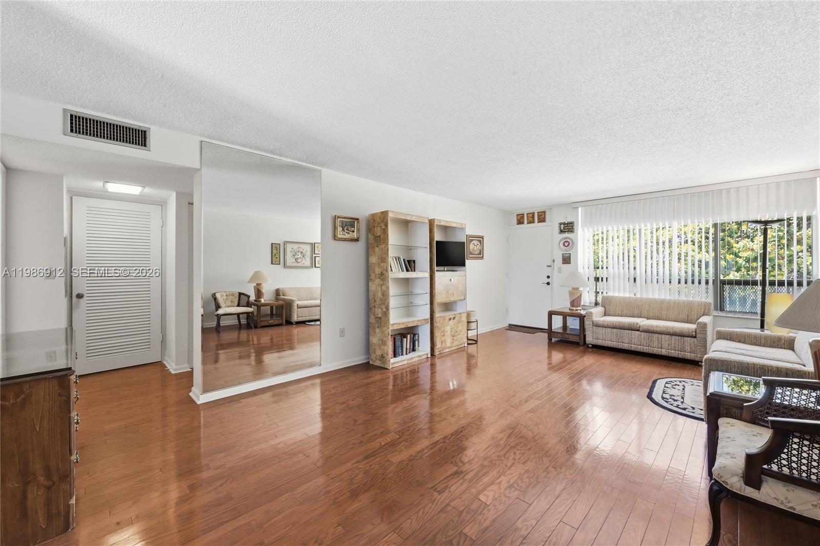 10230 Collins Ave #203 Bal Harbour, FL 33154