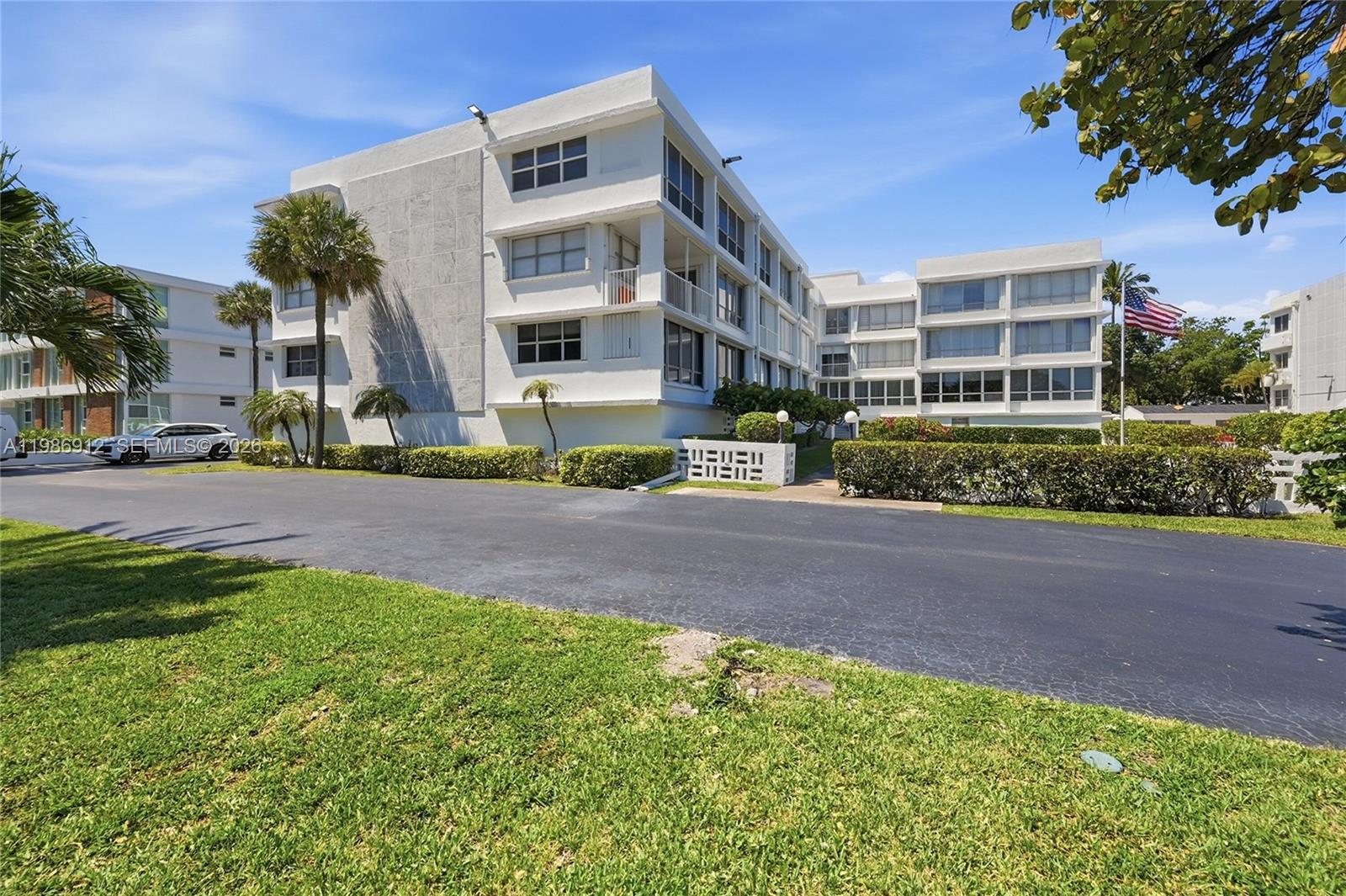 10230 Collins Ave #203 Bal Harbour, FL 33154