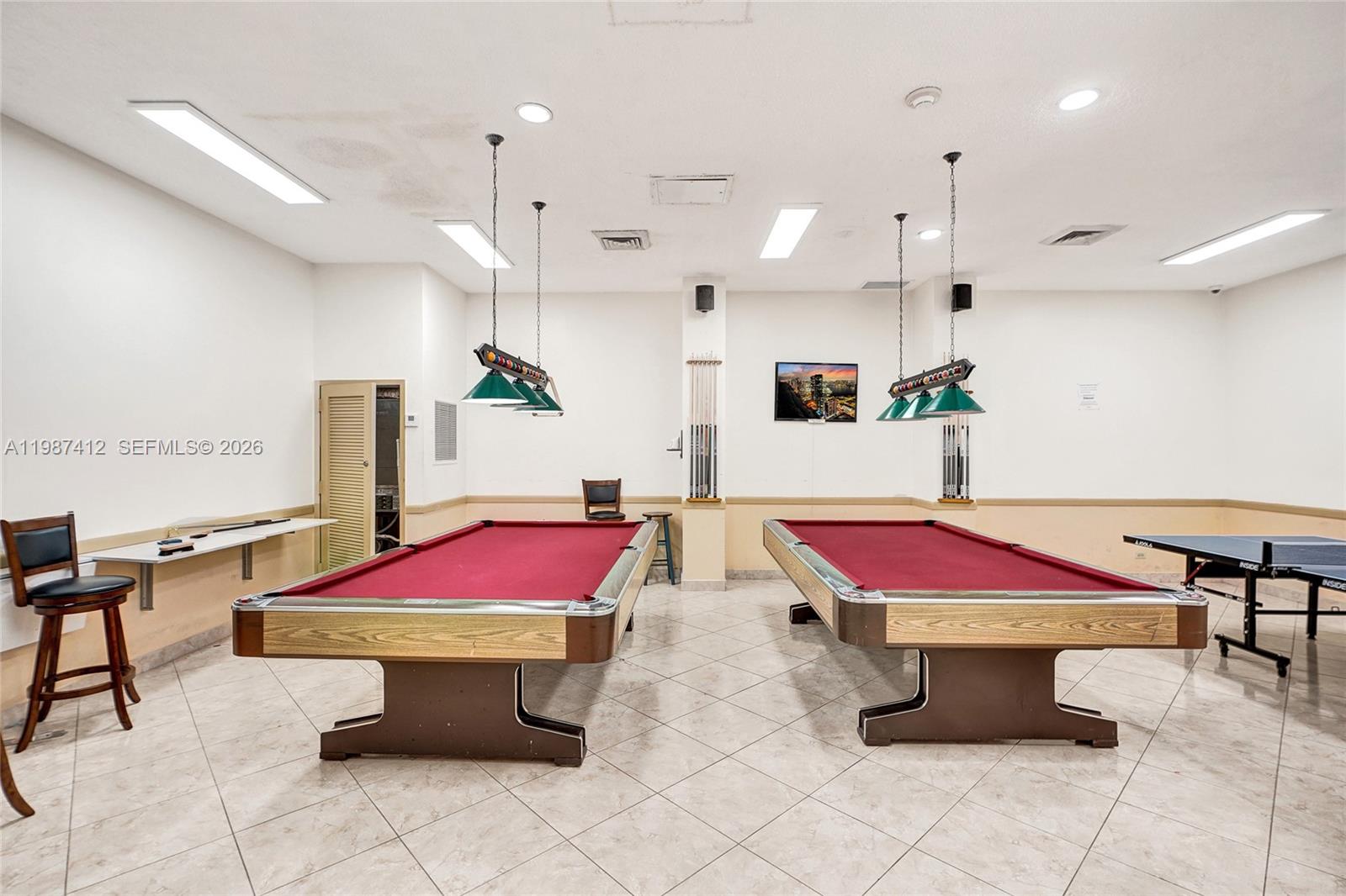 image Winston Towers 20024