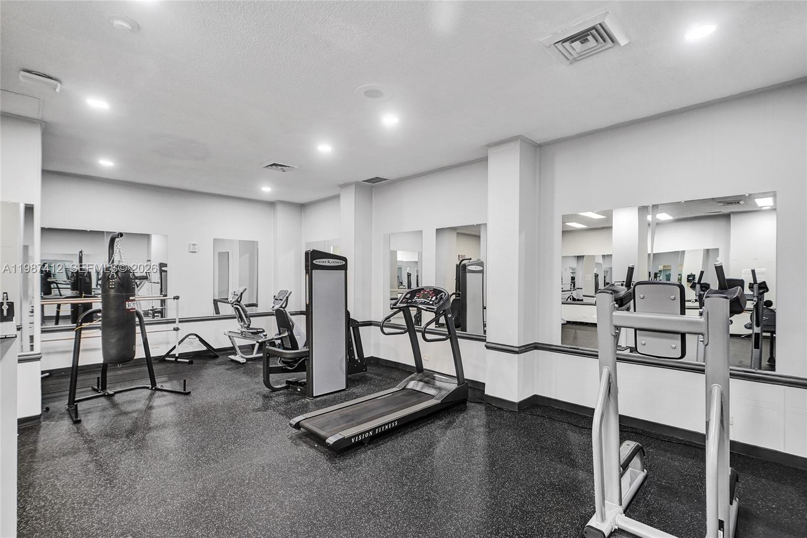 image Winston Towers 20025