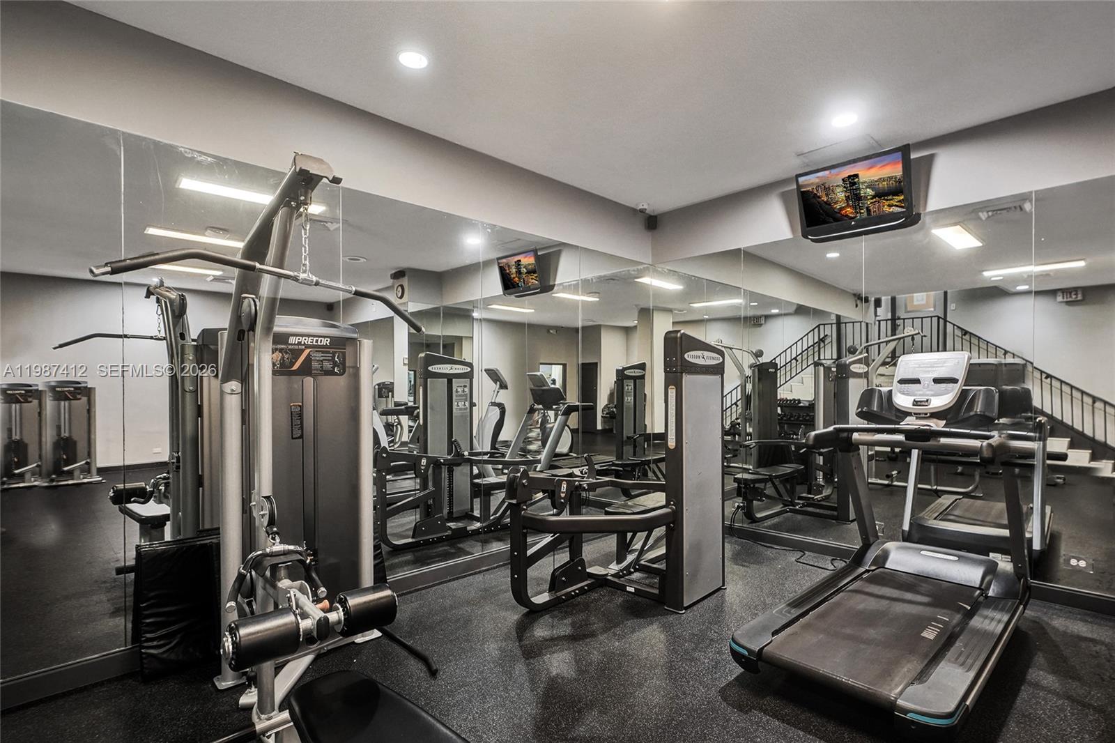 image Winston Towers 20026