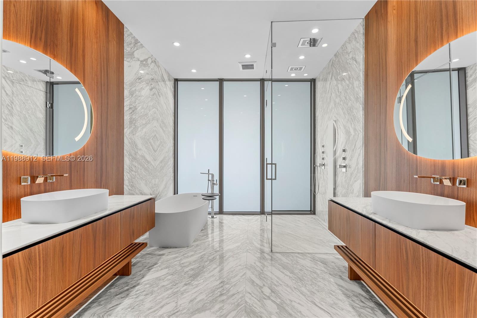 5 Grove Isle Dr #S303 Coconut Grove, FL 33133