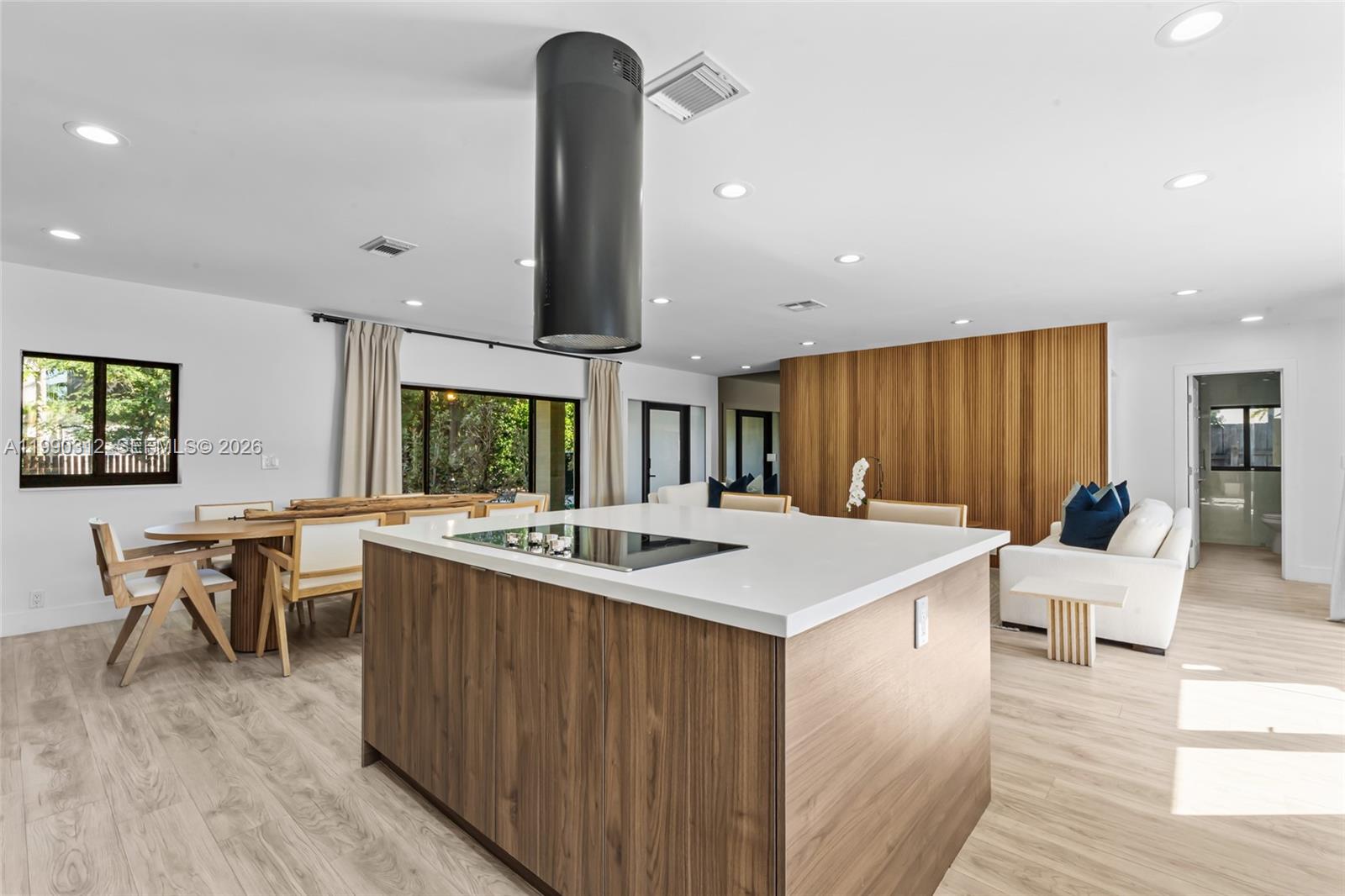 116 W 1st Ct Miami Beach, FL 33139