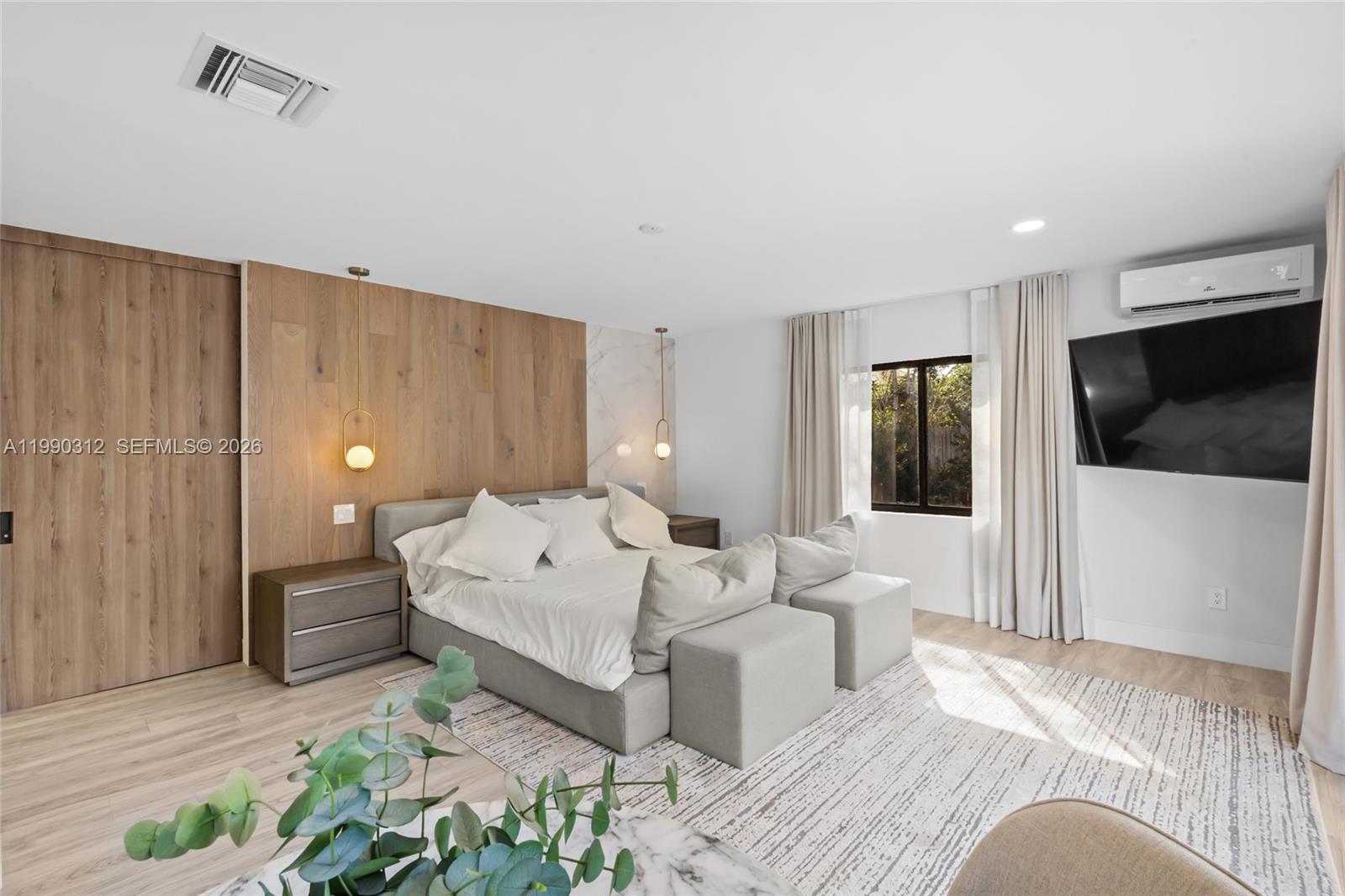 116 W 1st Ct Miami Beach, FL 33139