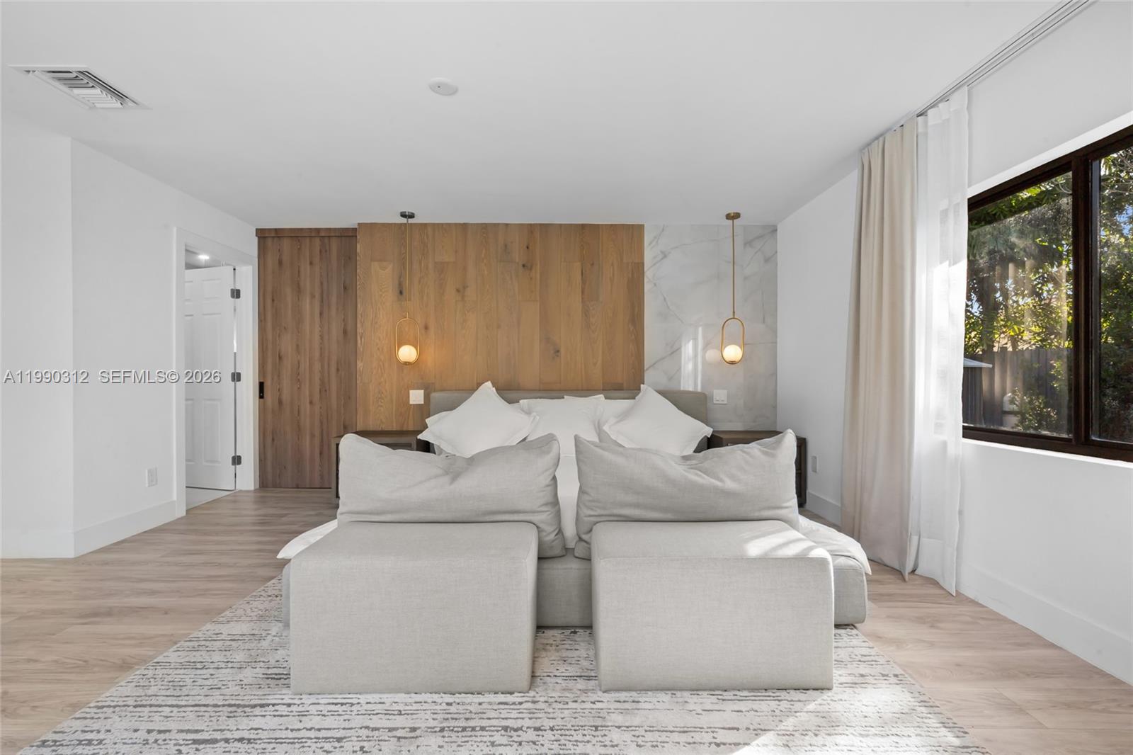 116 W 1st Ct Miami Beach, FL 33139