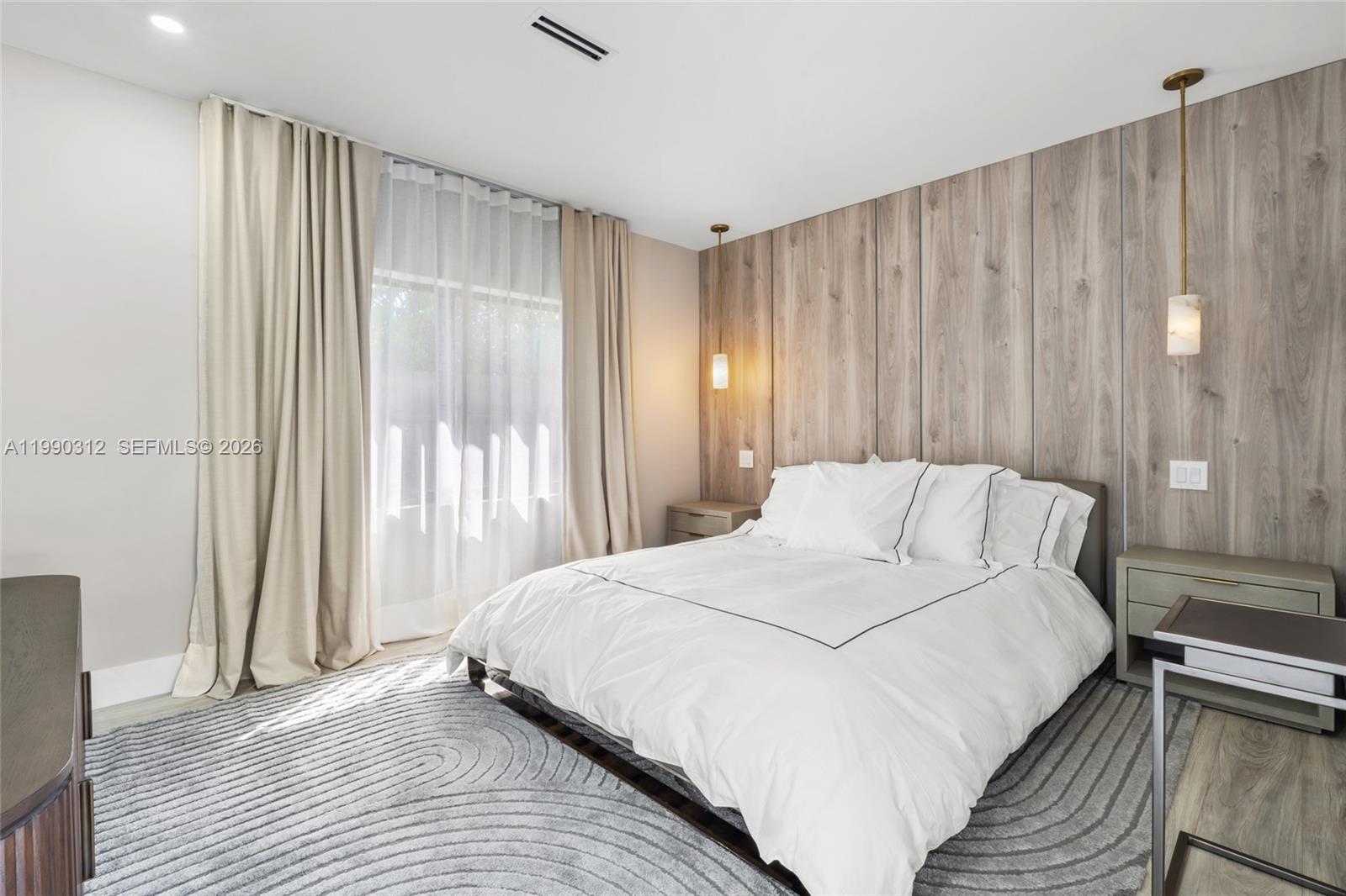 116 W 1st Ct Miami Beach, FL 33139