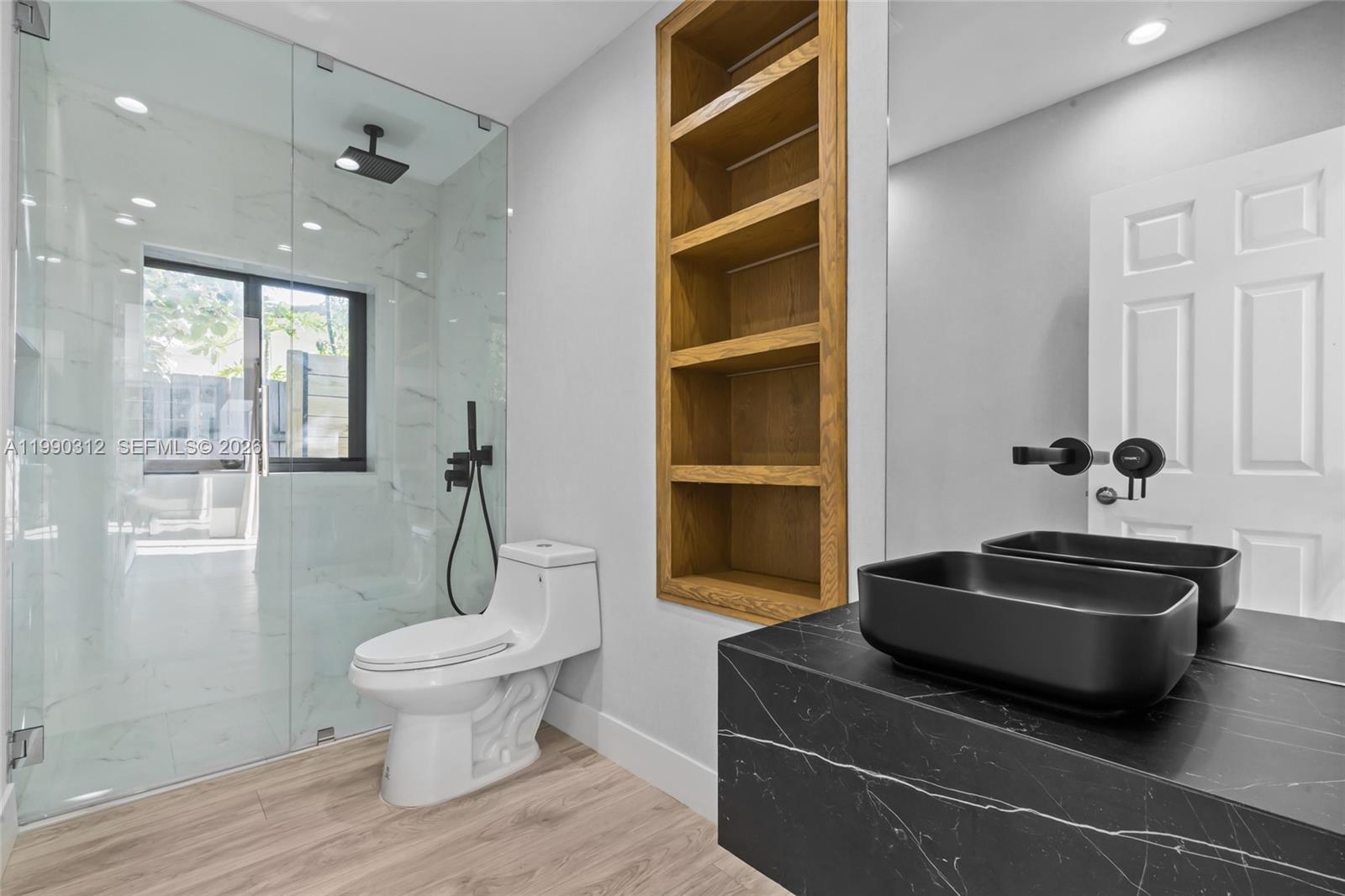 116 W 1st Ct Miami Beach, FL 33139