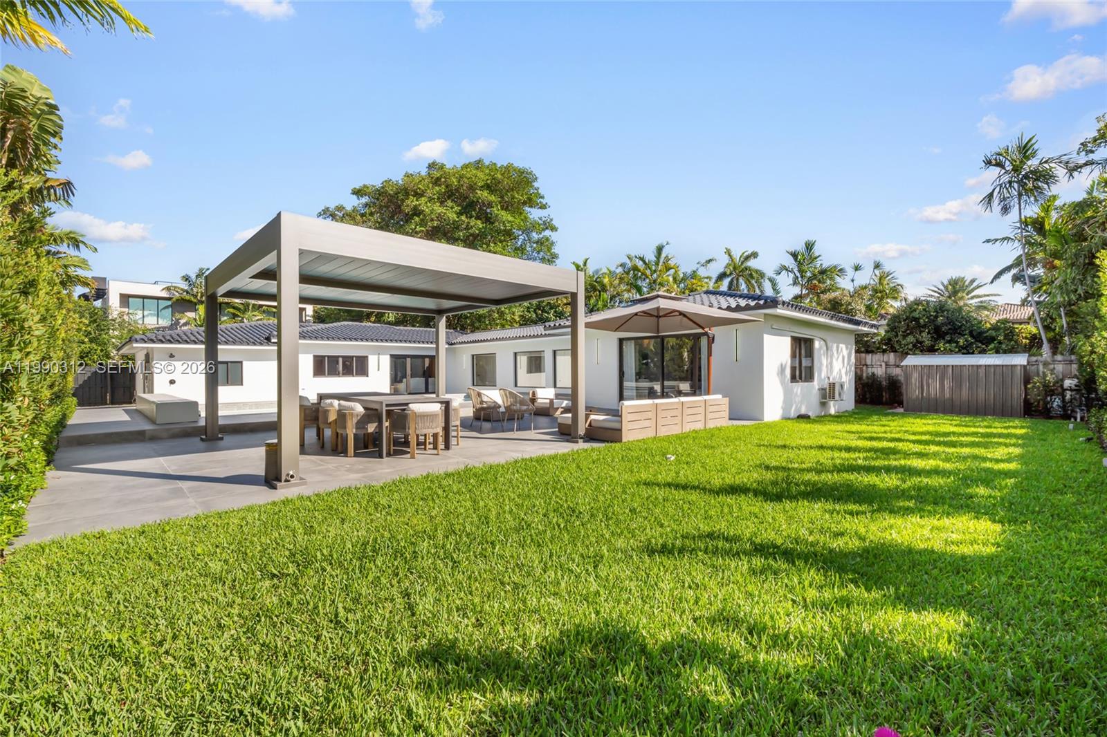 116 W 1st Ct Miami Beach, FL 33139