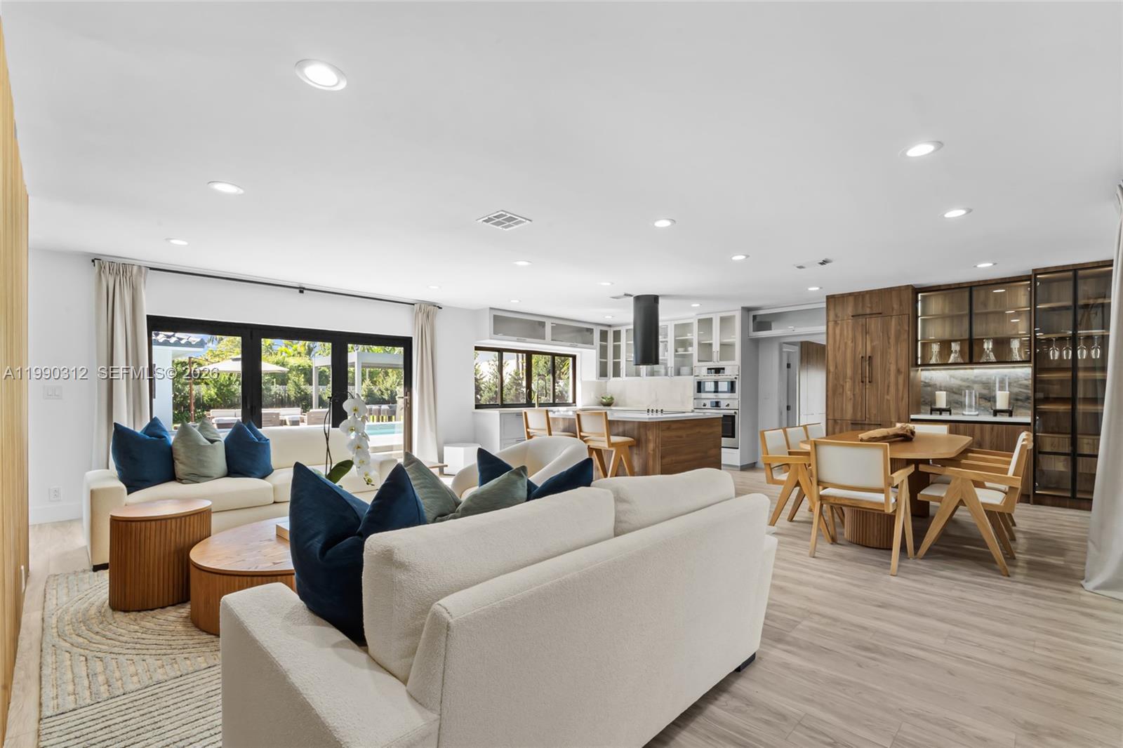 116 W 1st Ct Miami Beach, FL 33139