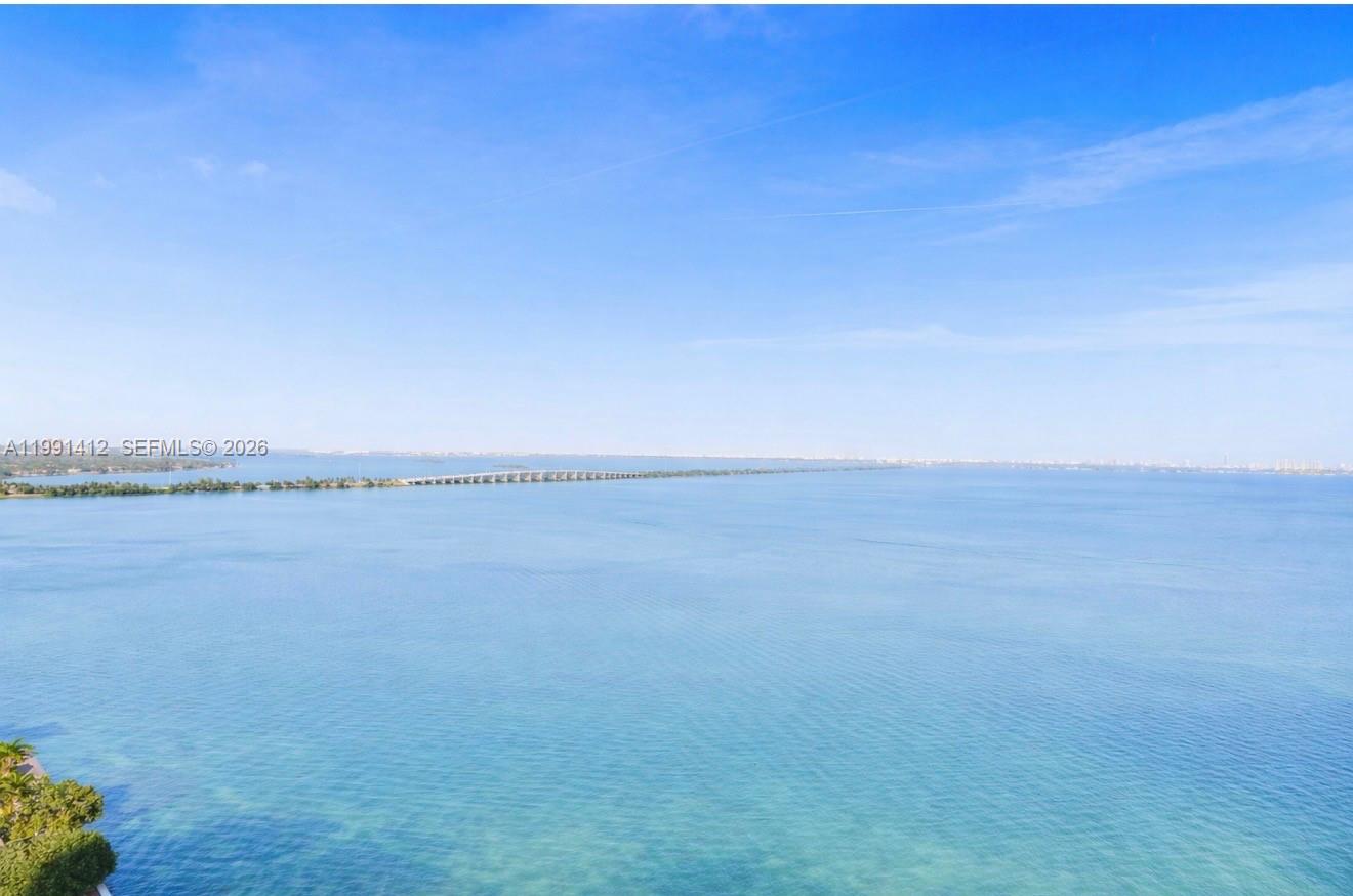 665 NE 25th St #2105 Miami, FL 33137