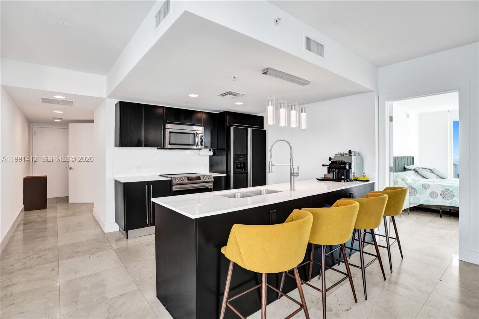 665 NE 25th St #2105 Miami, FL 33137