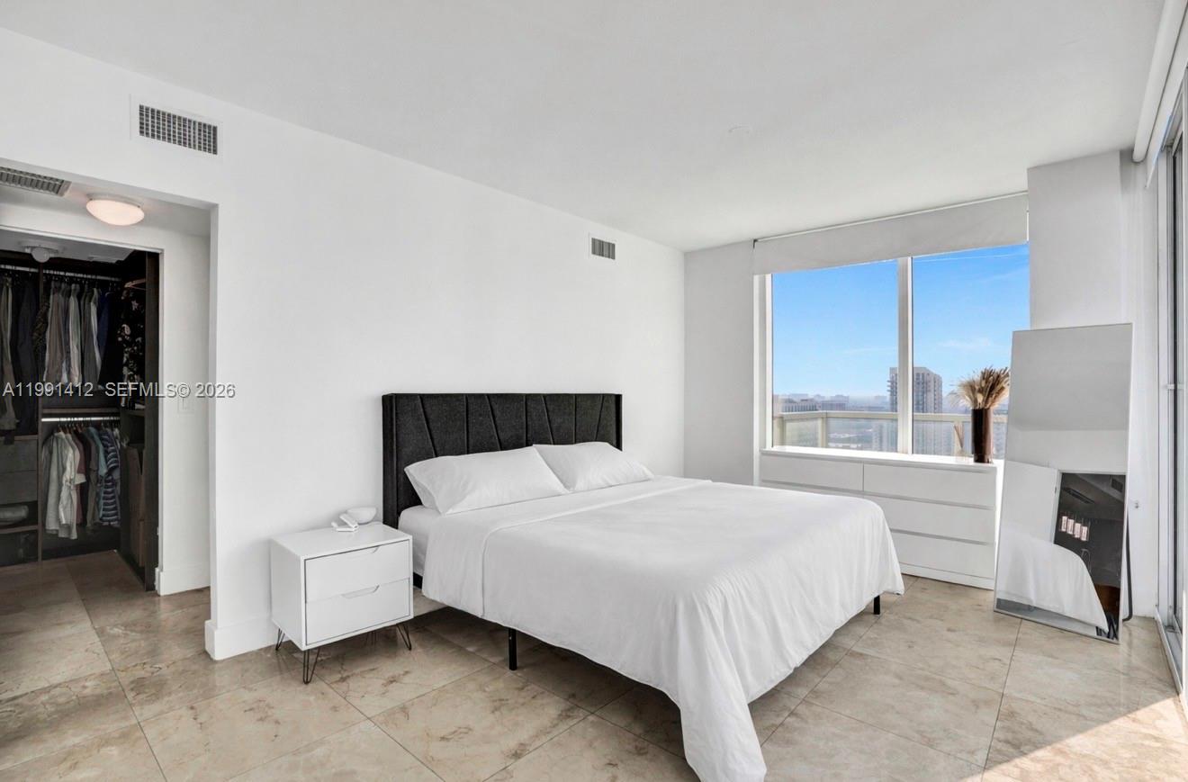 665 NE 25th St #2105 Miami, FL 33137