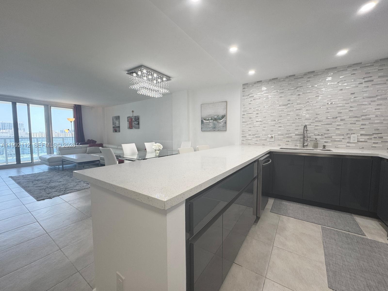 3800 S Ocean Dr #1710