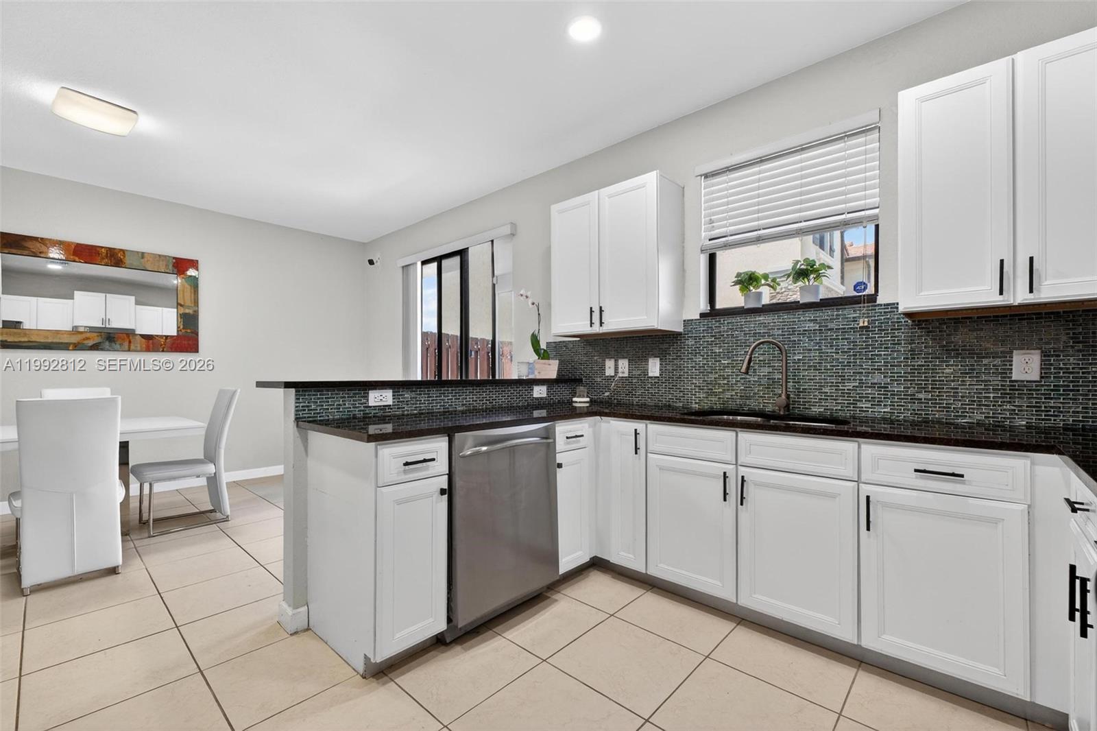 9807 NW 88th Ter Doral, FL 33178