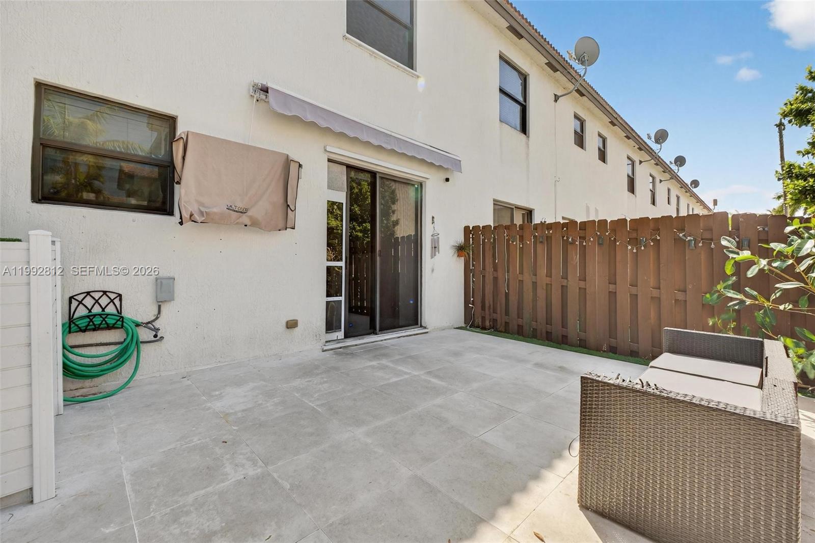 9807 NW 88th Ter Doral, FL 33178