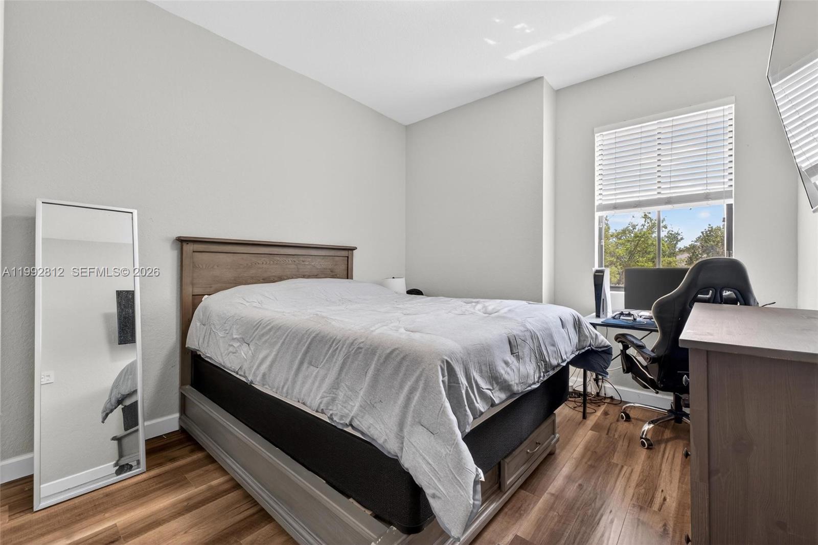 9807 NW 88th Ter Doral, FL 33178