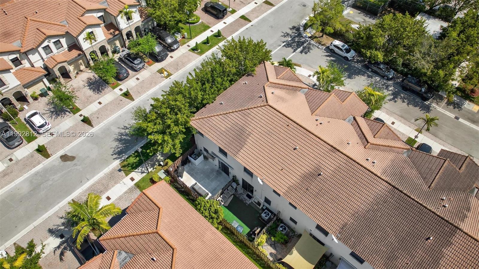 9807 NW 88th Ter Doral, FL 33178