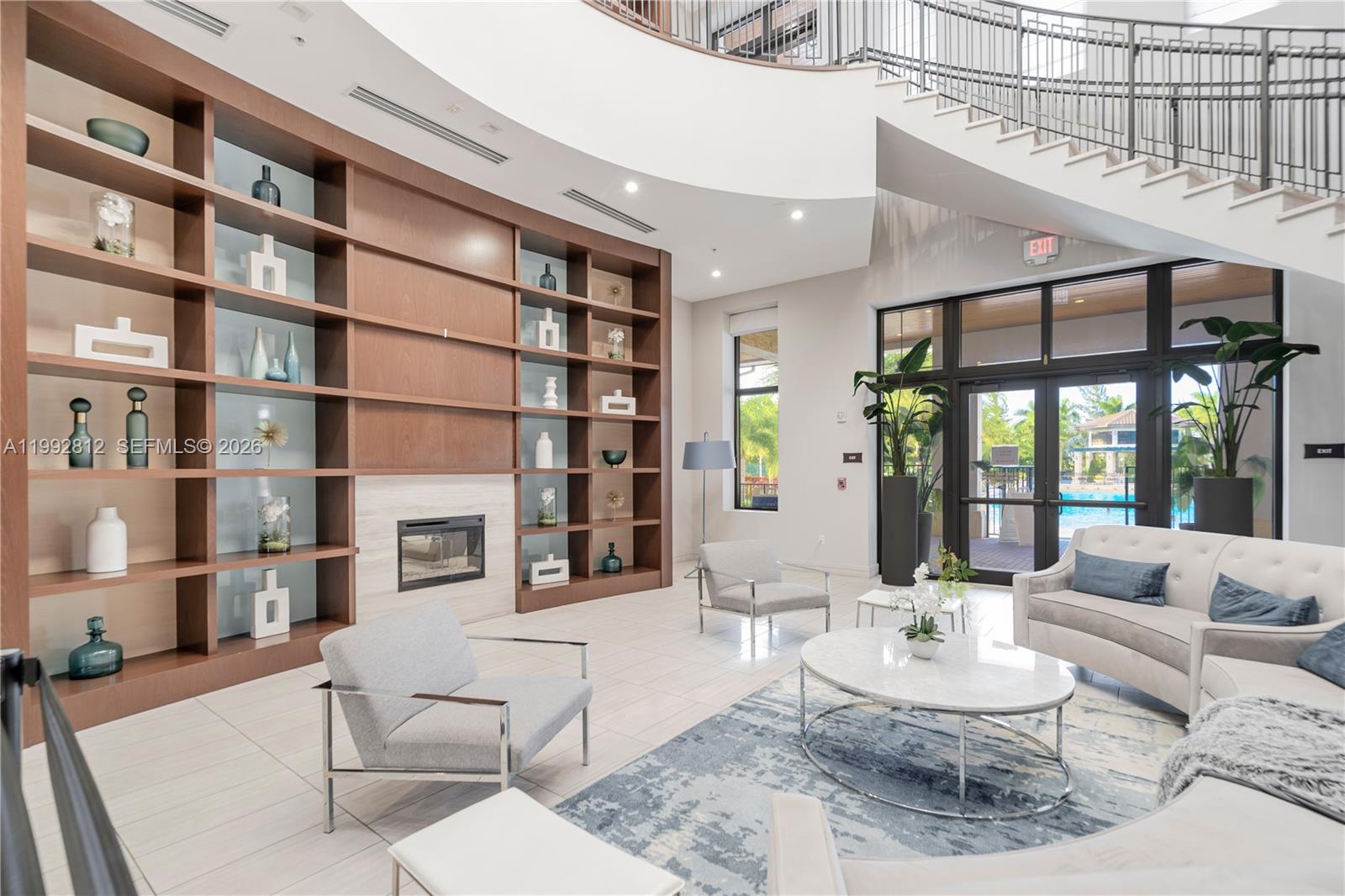 9807 NW 88th Ter Doral, FL 33178