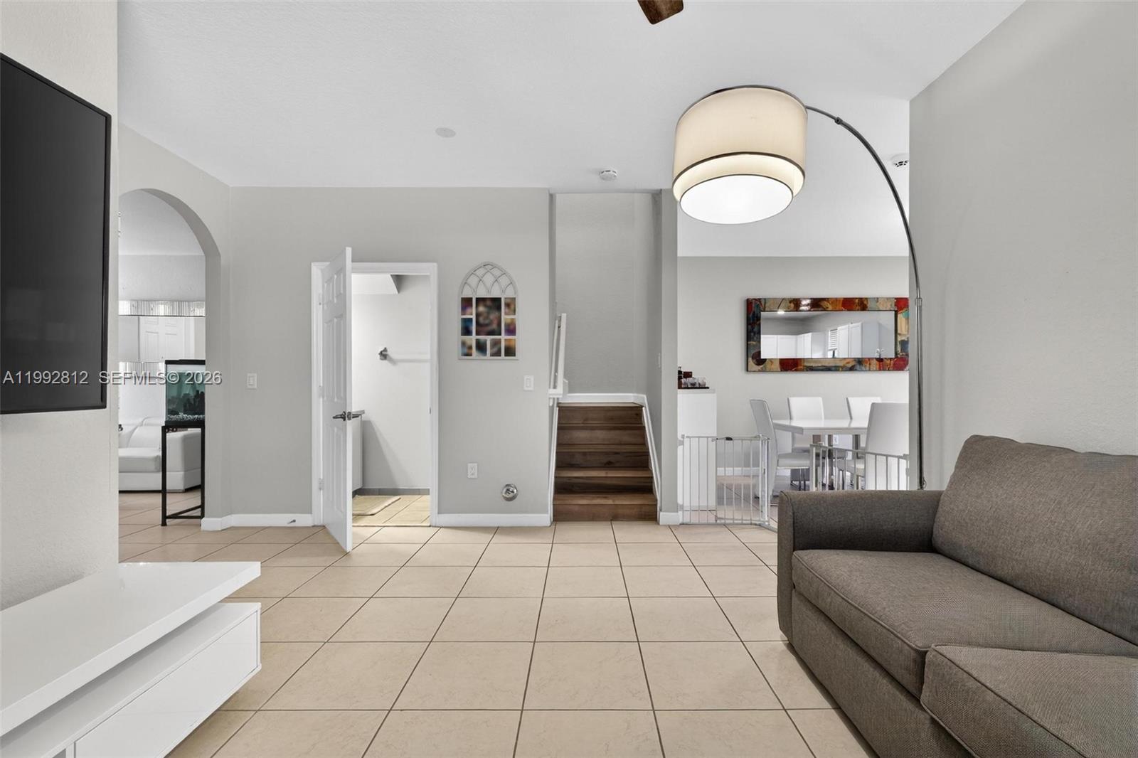 9807 NW 88th Ter Doral, FL 33178