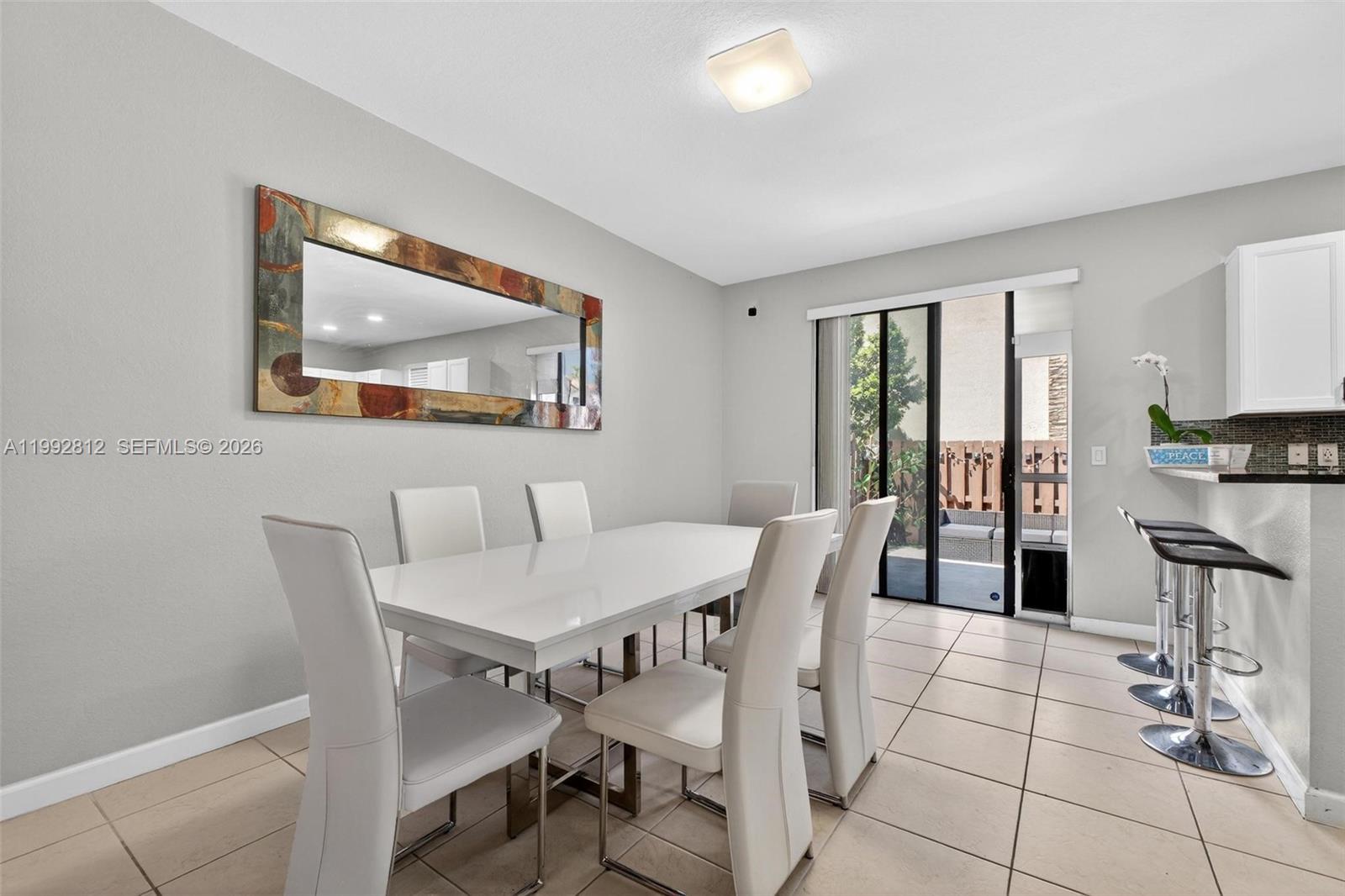 9807 NW 88th Ter Doral, FL 33178