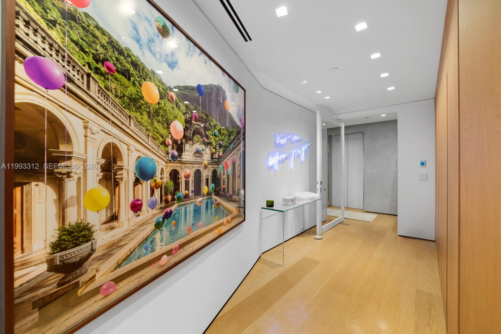 image Continuum South Beach South Tower10