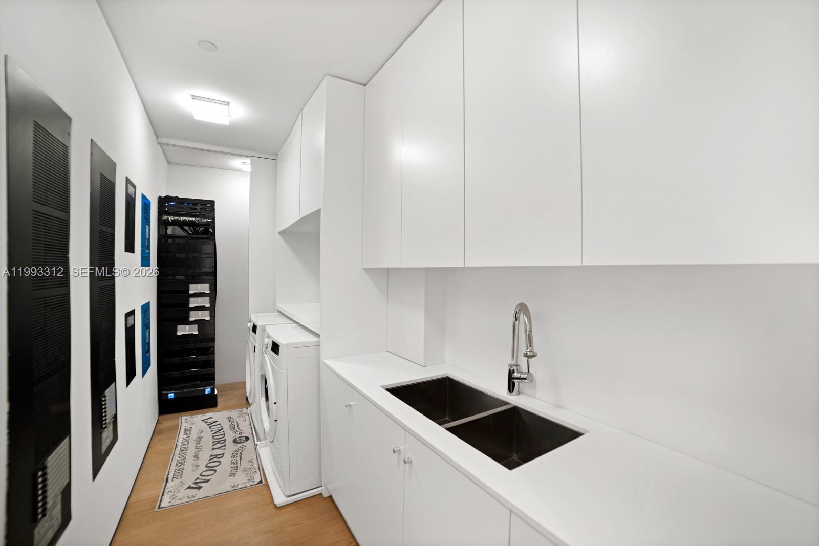 image Continuum South Beach South Tower39