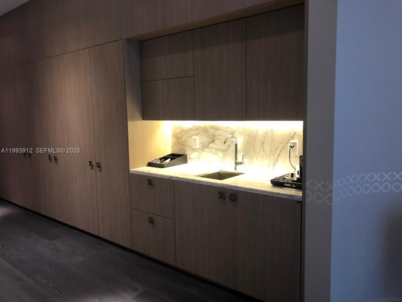 801 S Miami Ave #412 Miami, FL 33131