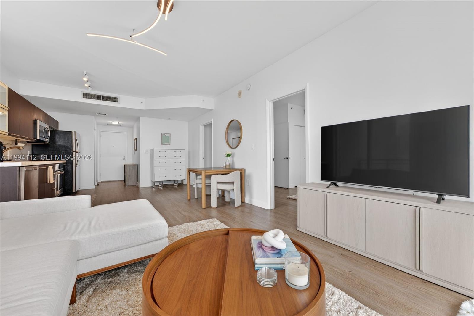 90 SW 3rd St #1105 Miami, FL 33130