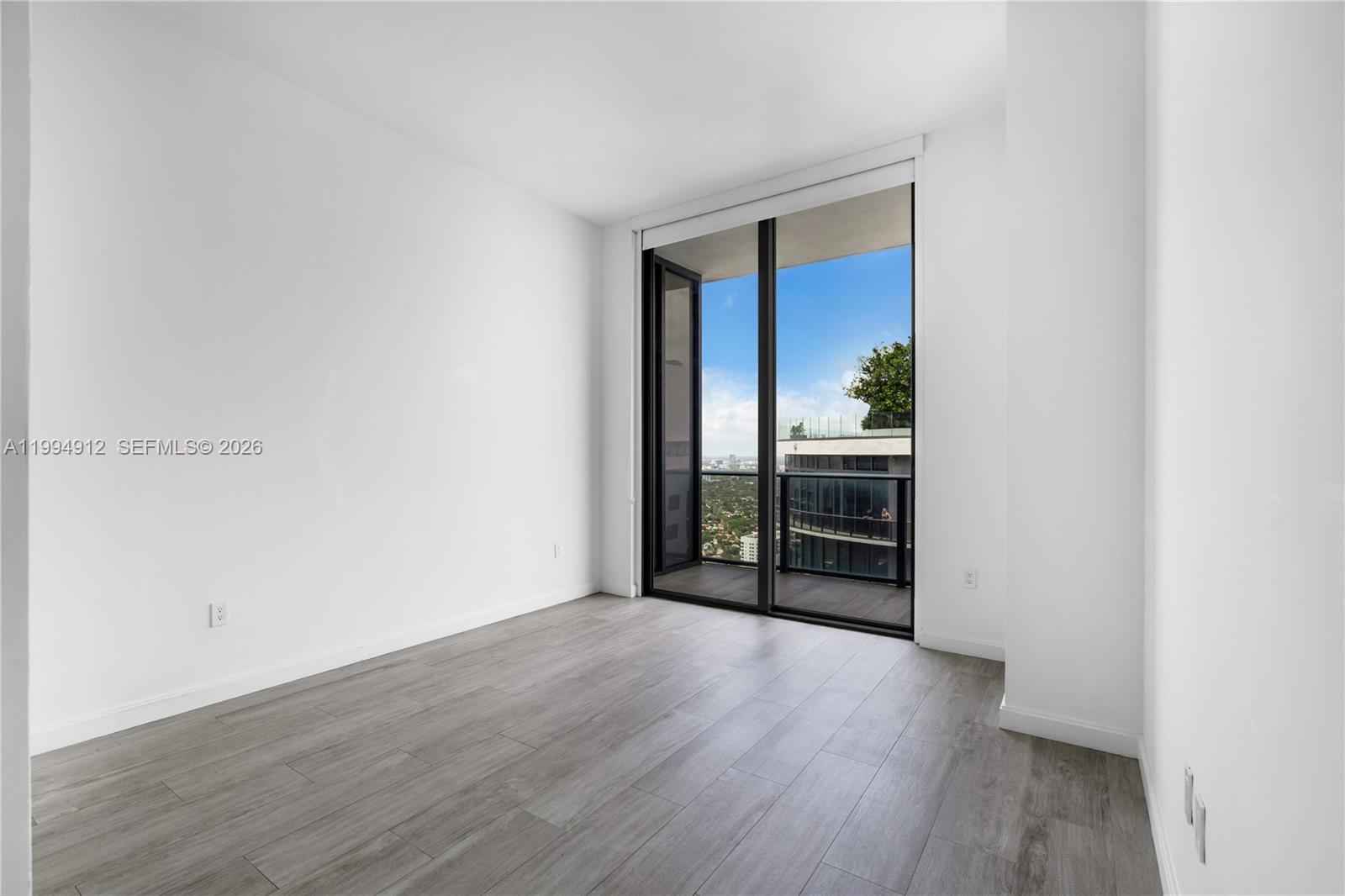 image Brickell Heights East14