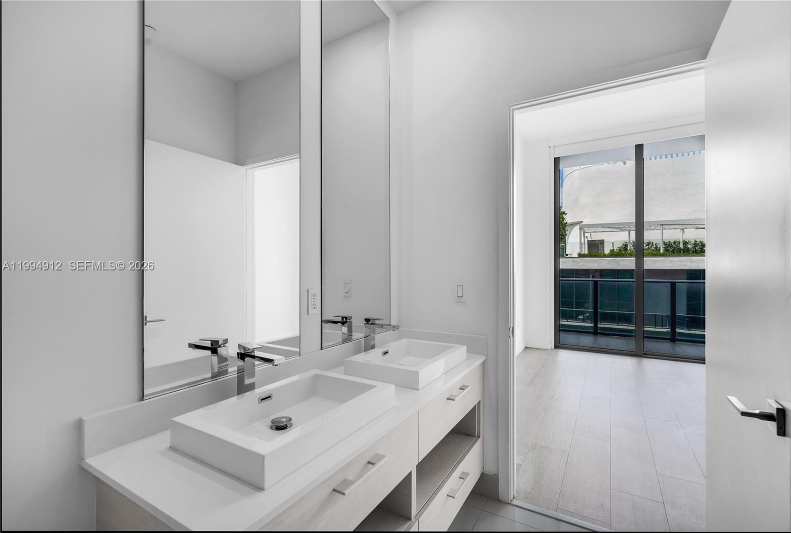 image Brickell Heights East18