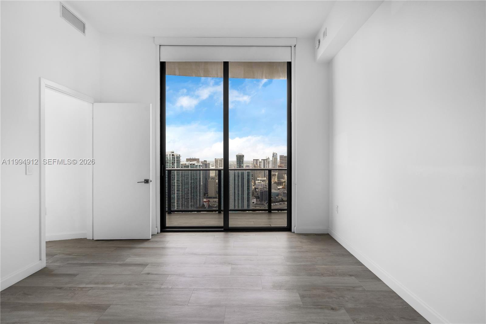 image Brickell Heights East22