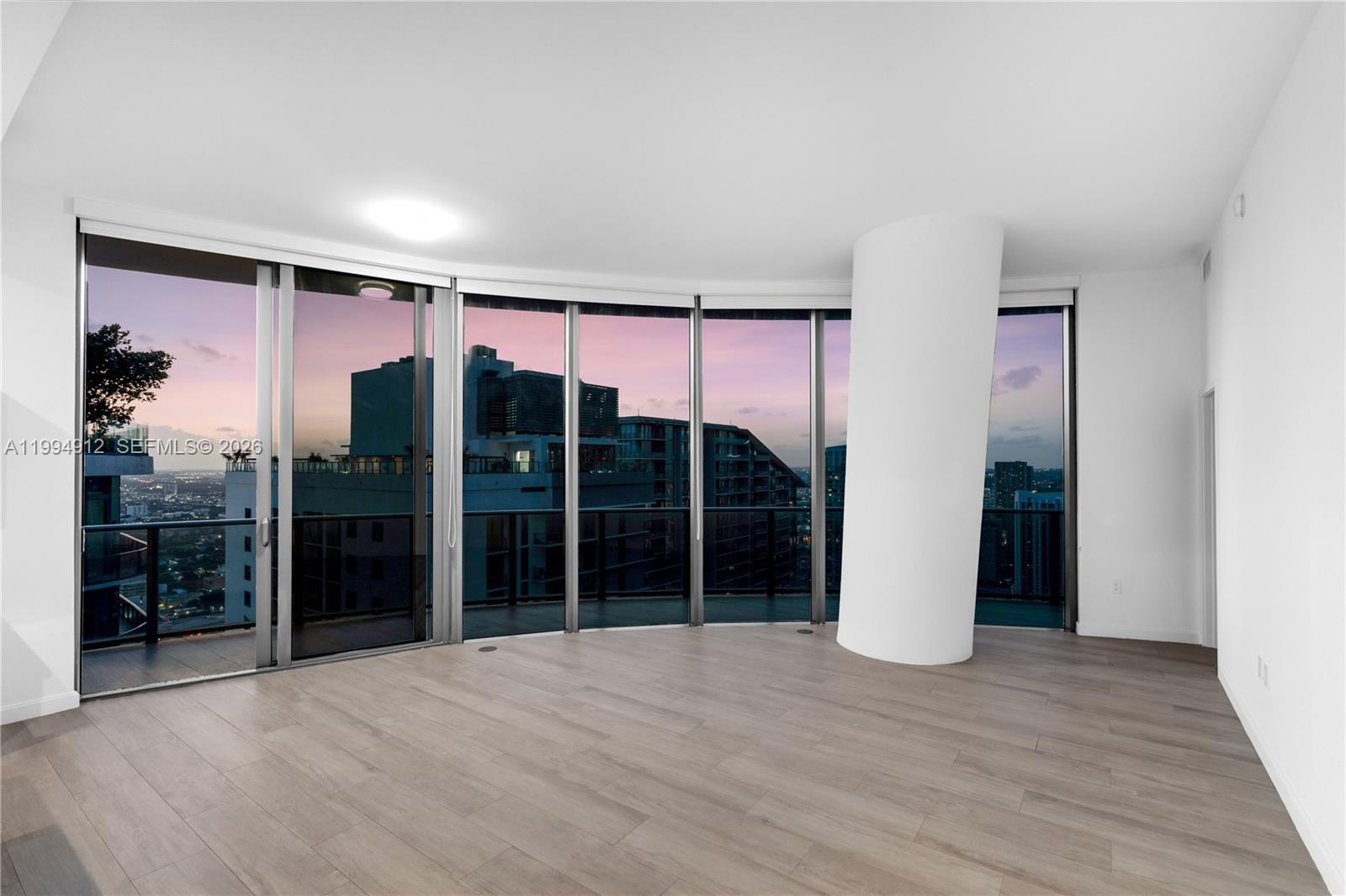 image Brickell Heights East34