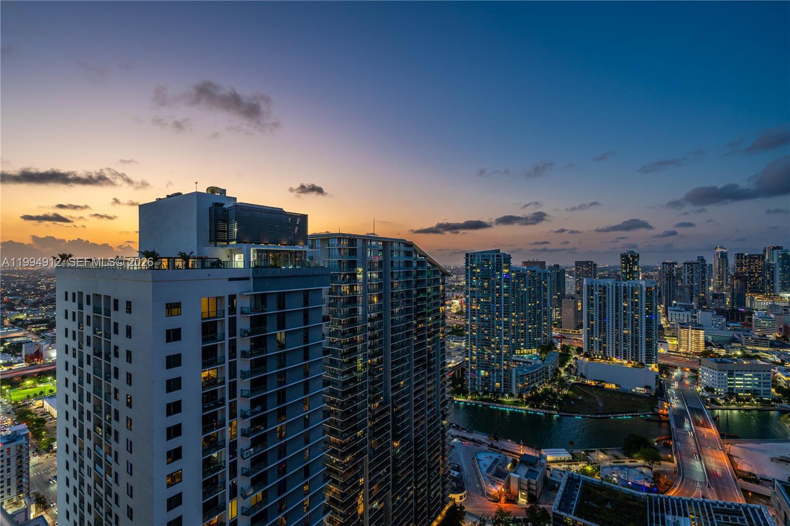 image Brickell Heights East42