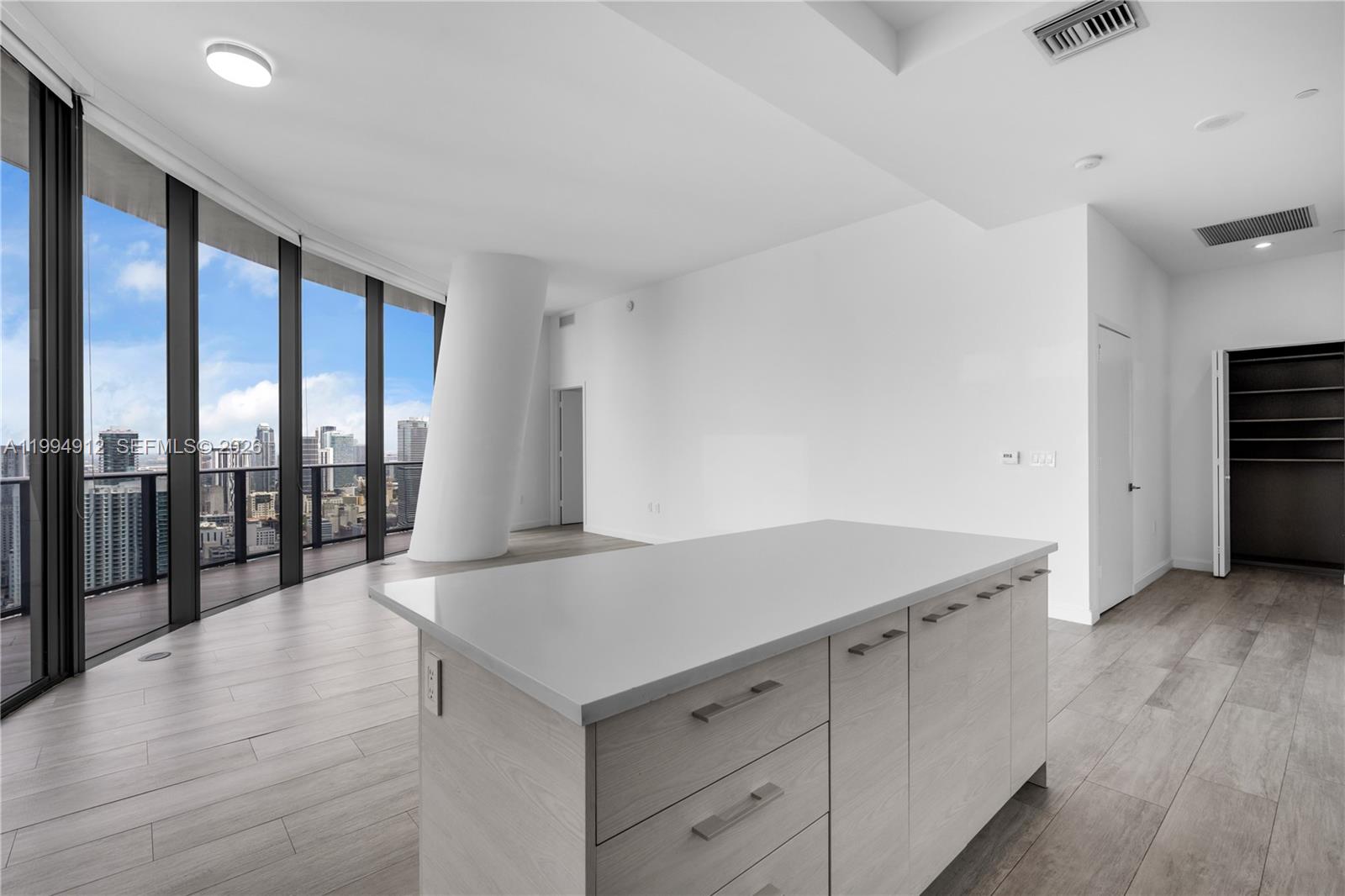 image Brickell Heights East6