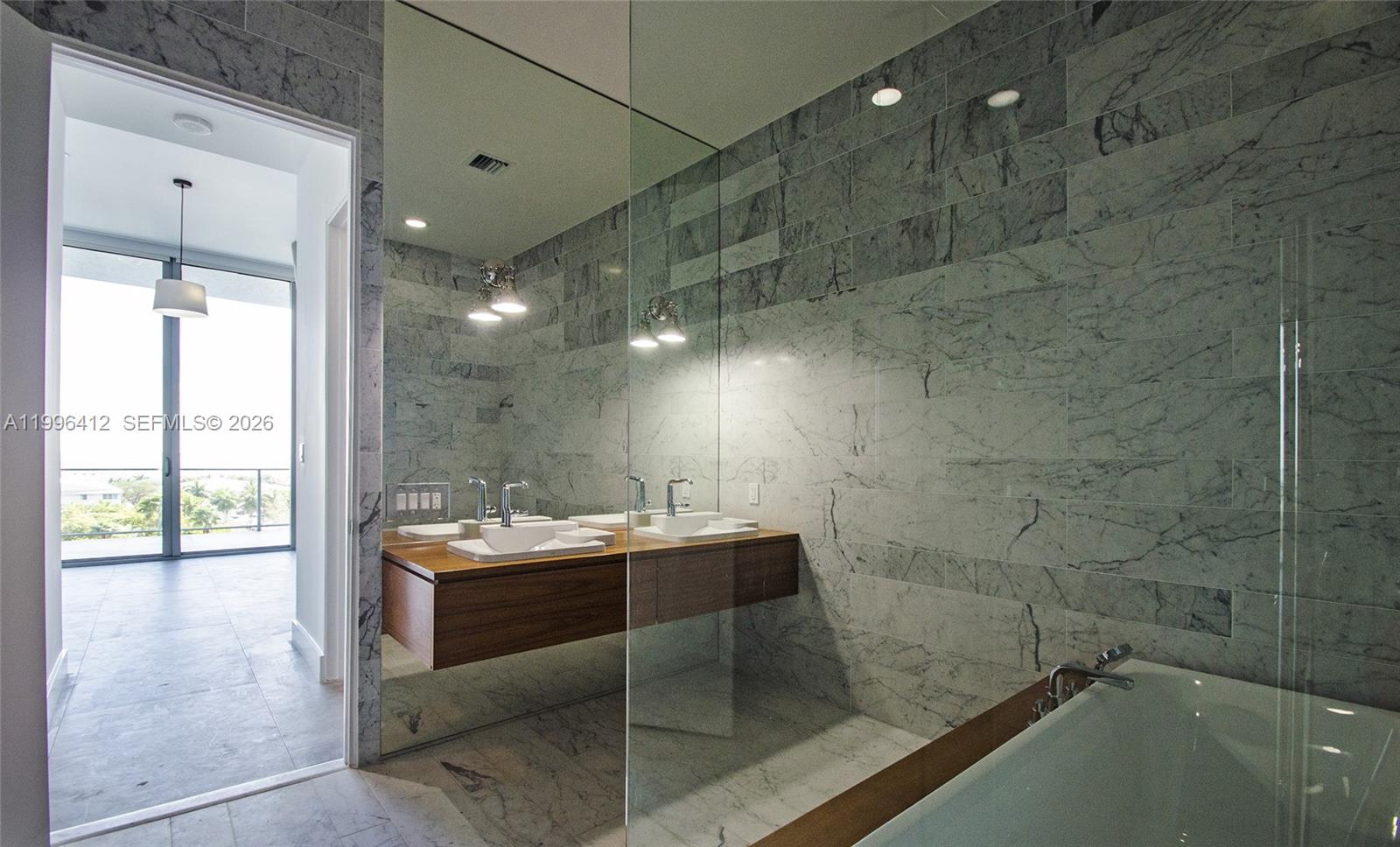 2669 S Bayshore Dr #702-N Coconut Grove, FL 33133