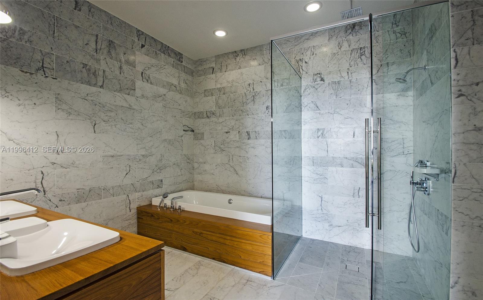 2669 S Bayshore Dr #702-N Coconut Grove, FL 33133