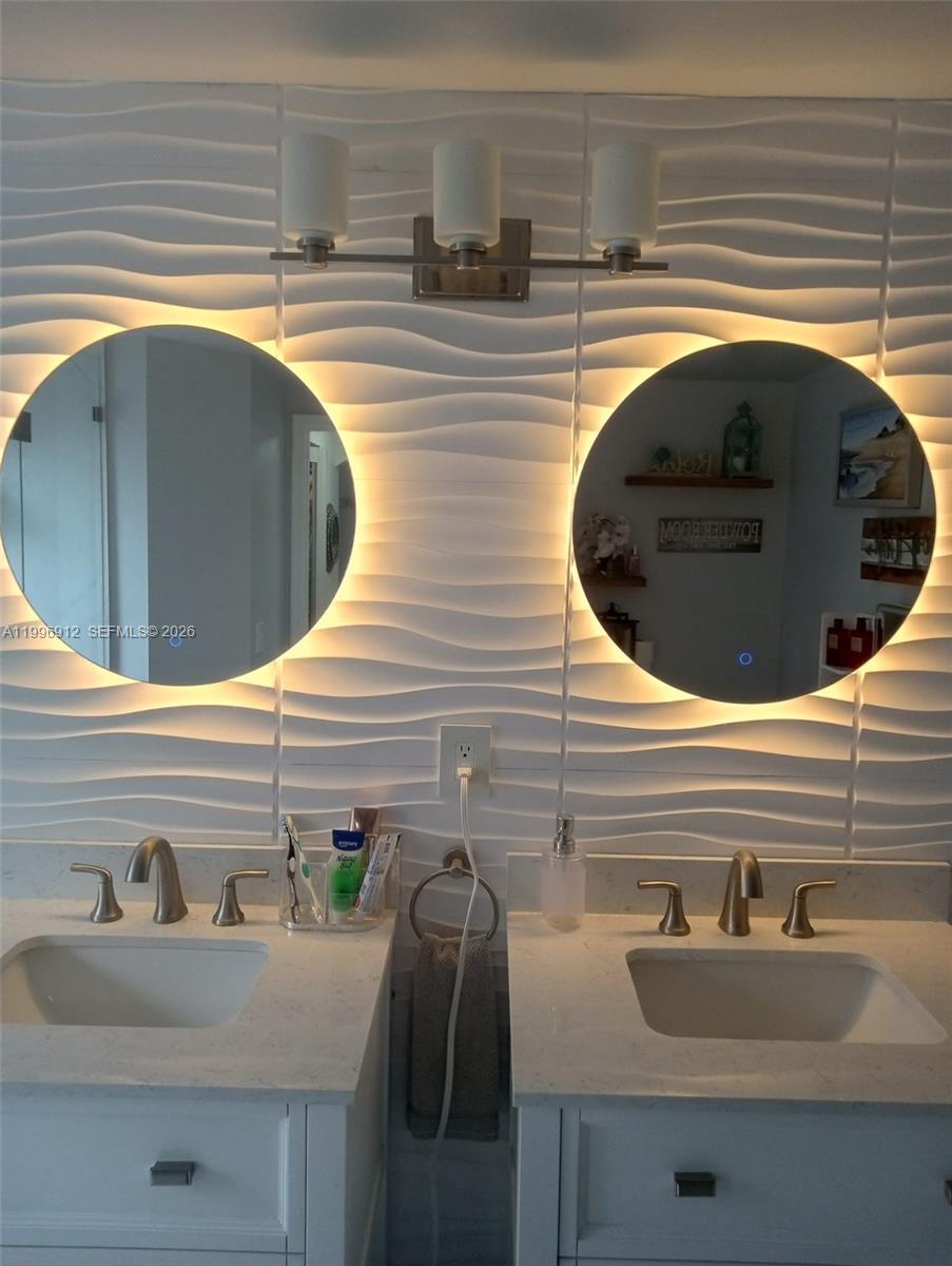 8353 SW 161st Pl Miami, FL 33193