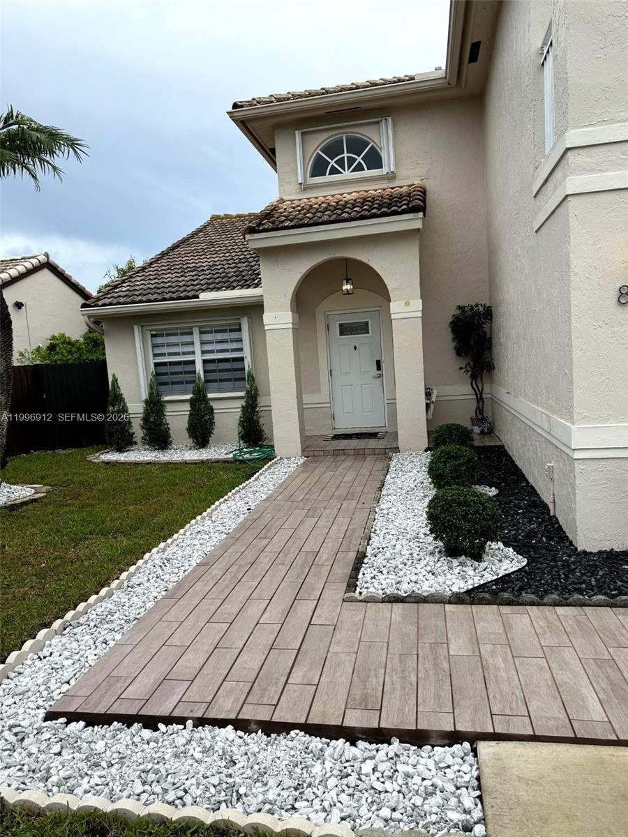 8353 SW 161st Pl Miami, FL 33193