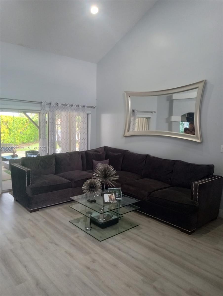 8353 SW 161st Pl Miami, FL 33193