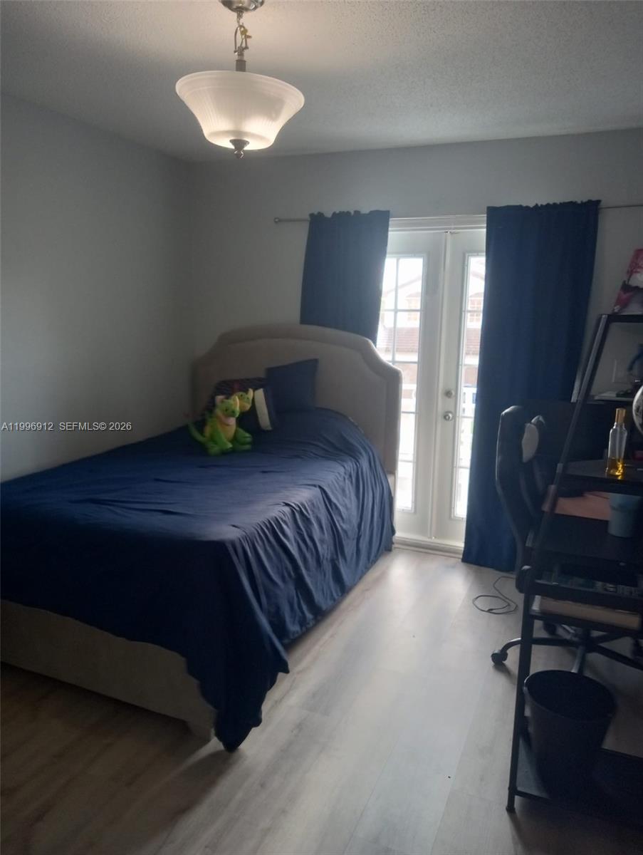 8353 SW 161st Pl Miami, FL 33193