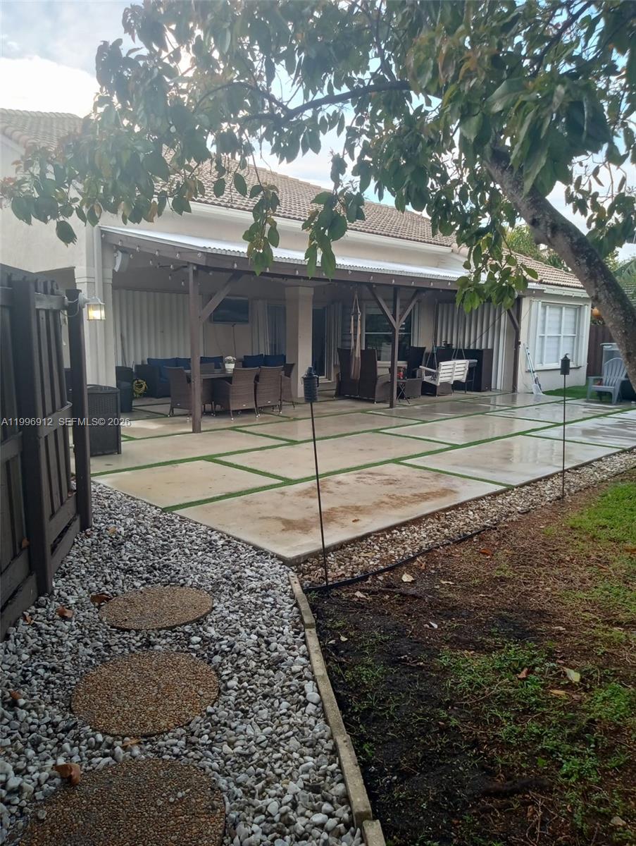 8353 SW 161st Pl Miami, FL 33193