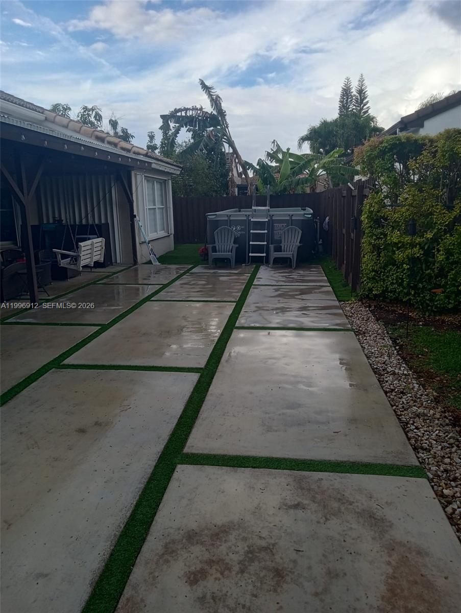 8353 SW 161st Pl Miami, FL 33193